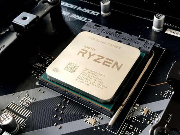 What are the best practices for overclocking an AMD Ryzen 7 5800X in an NZXT H510 Elite case?